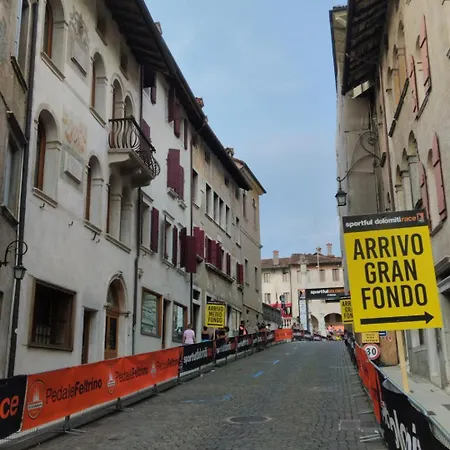 Palazzo Pasqualigo Tra Venezia E Le Dolomiti * Feltre