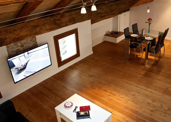 Palazzo Pasqualigo Tra Venezia E Le Dolomiti Διαμέρισμα