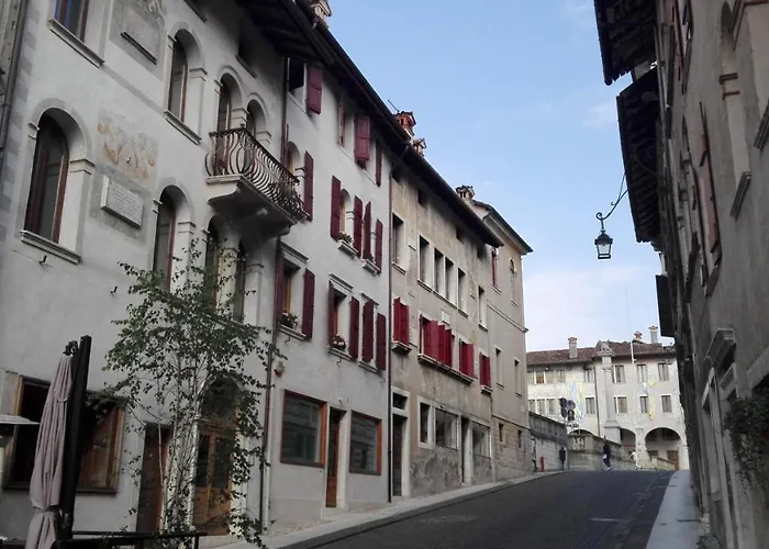 Palazzo Pasqualigo Tra Venezia E Le Dolomiti Φέλτρε
